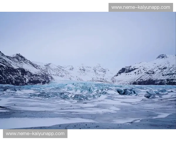 冰岛vs英格兰比分预测：北欧寒风遇上三狮军团，谁将主宰冰火之战？